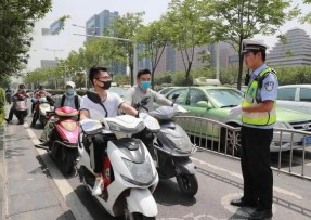 騎電動(dòng)車(chē)不戴頭盔識(shí)別